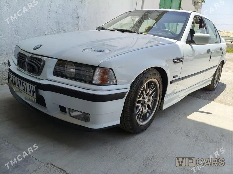 BMW 330, 1992