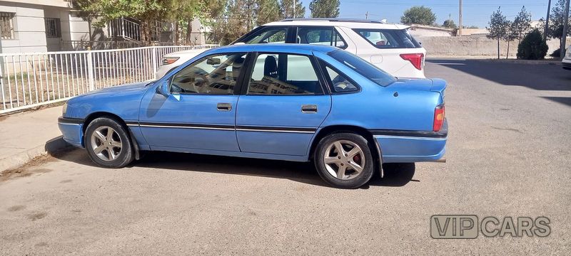 Opel Vectra, 1993