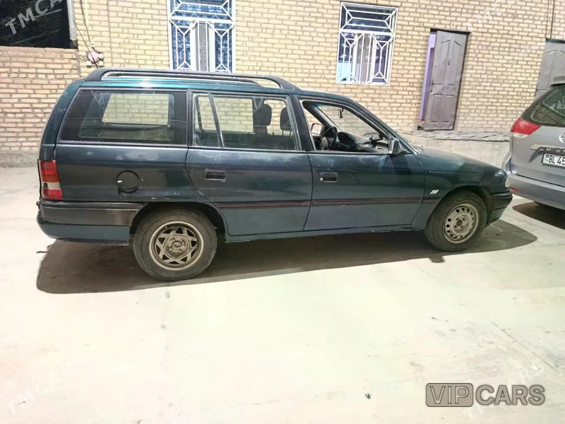 Opel Astra, 1993