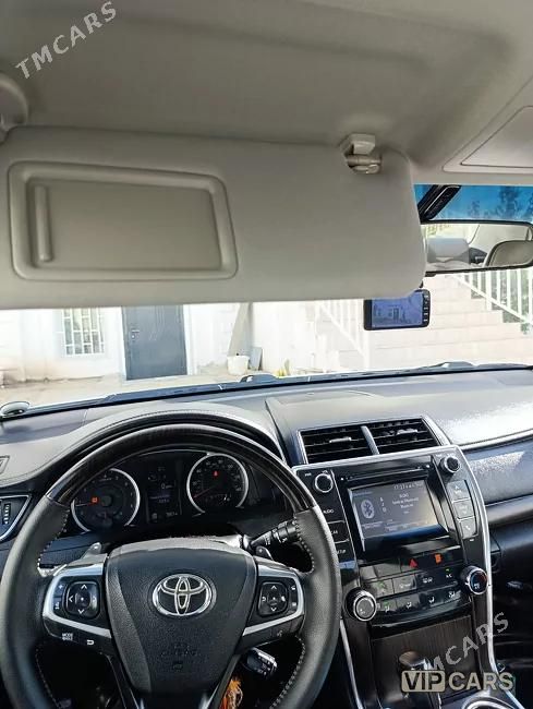 Toyota Camry, 2017