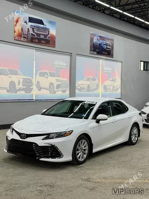 Toyota Camry, 2021 — фото 1