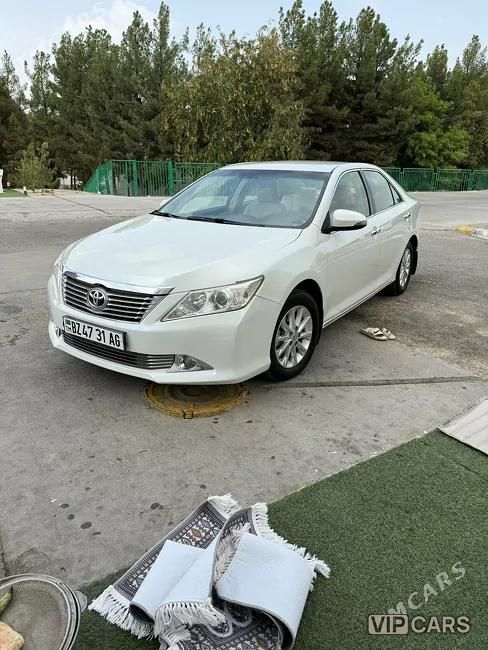 Toyota Camry, 2013