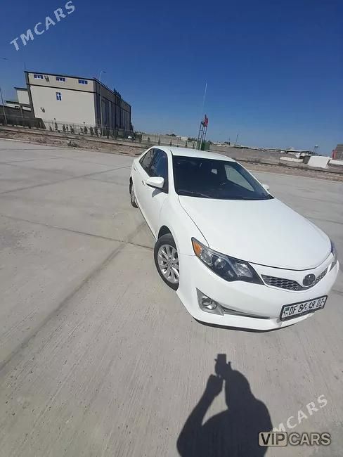 Toyota Camry, 2013