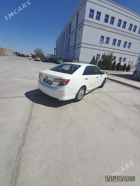 Toyota Camry, 2013