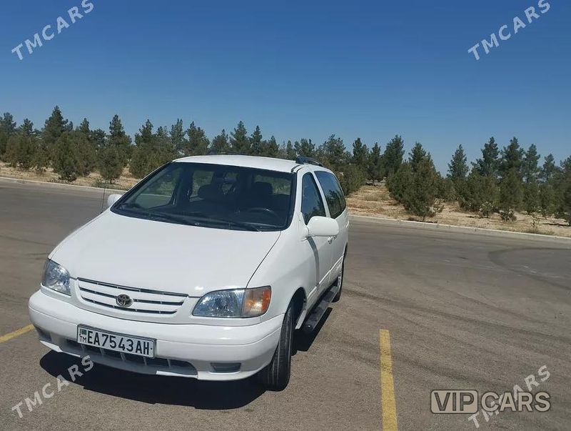 Toyota Sienna, 1998