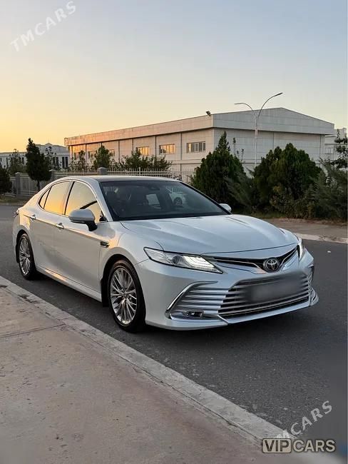 Toyota Camry, 2022