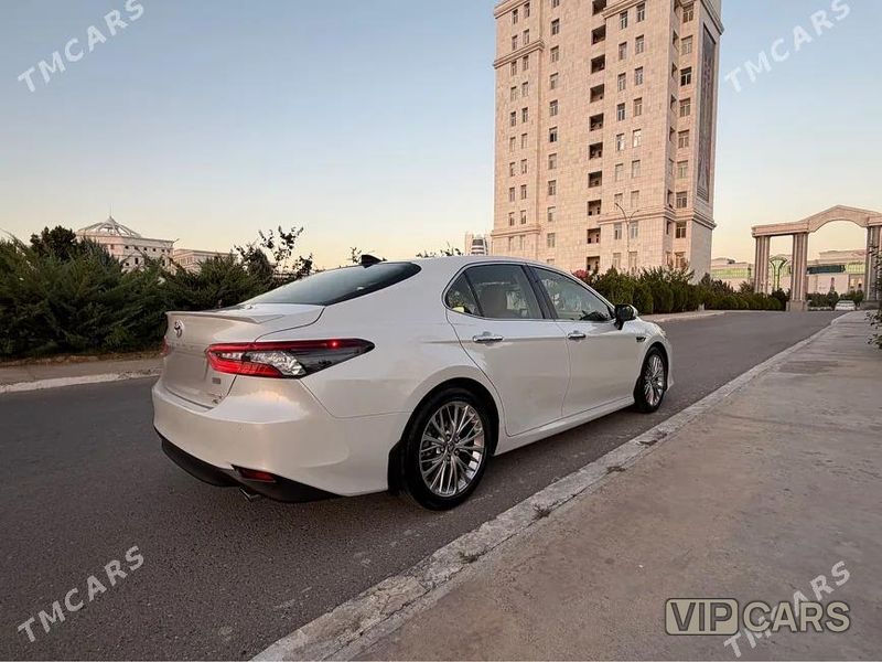 Toyota Camry, 2022