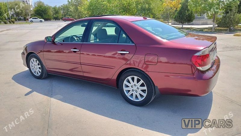 Toyota Camry, 2005
