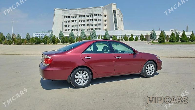 Toyota Camry, 2005