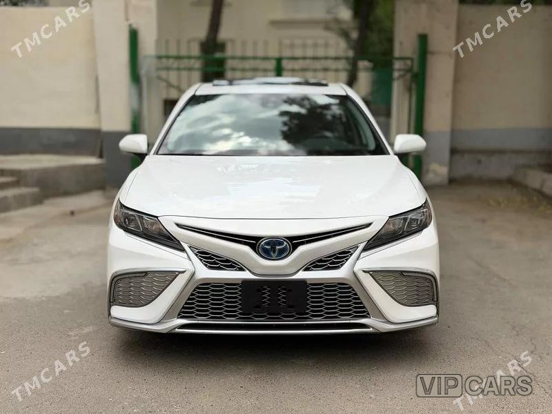 Toyota Camry, 2023