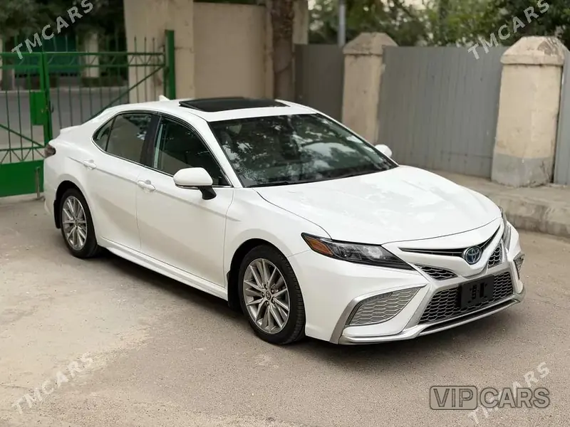 Toyota Camry, 2023 — фото 3