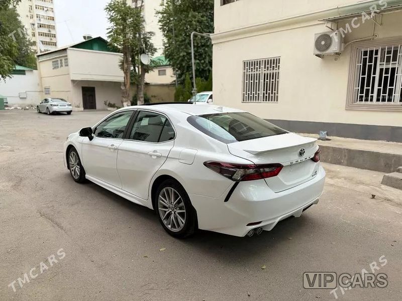 Toyota Camry, 2023