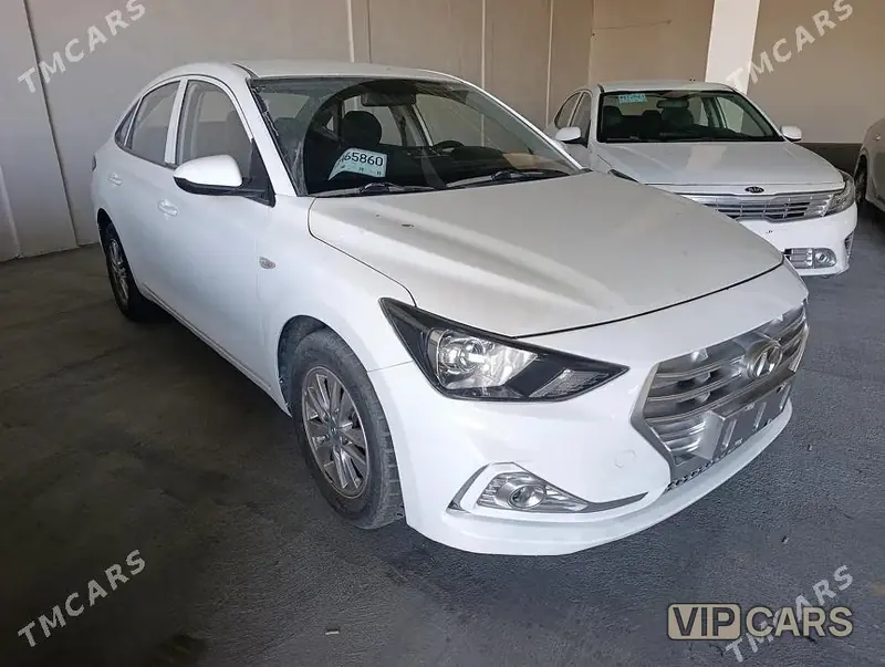 Hyundai Elantra, 2021 — фото 1