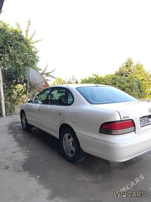 Toyota Avalon, 1997