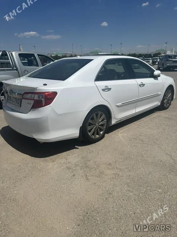 Toyota Camry, 2013