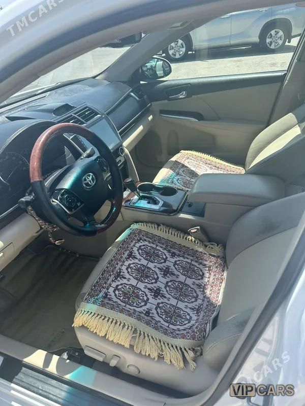 Toyota Camry, 2013