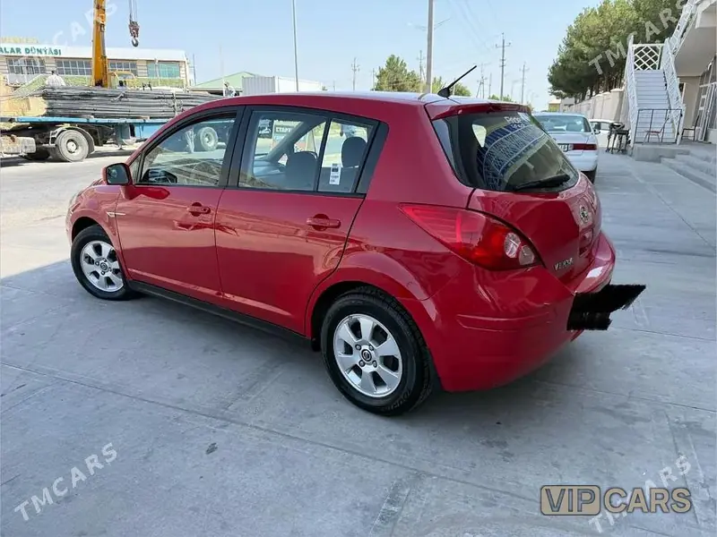 Nissan Versa, 2011 — фото 1