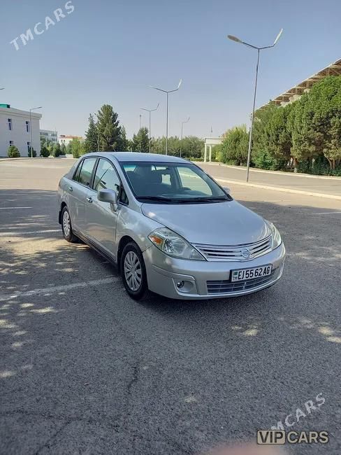 Nissan Versa, 2009