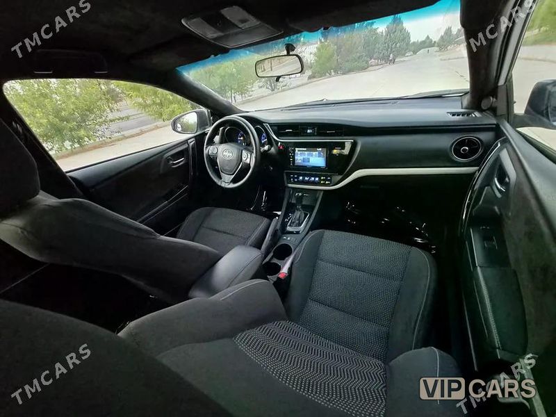 Toyota Corolla, 2015