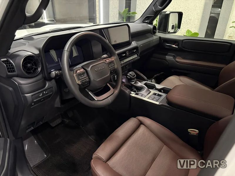 Toyota Land Cruiser Prado, 2024