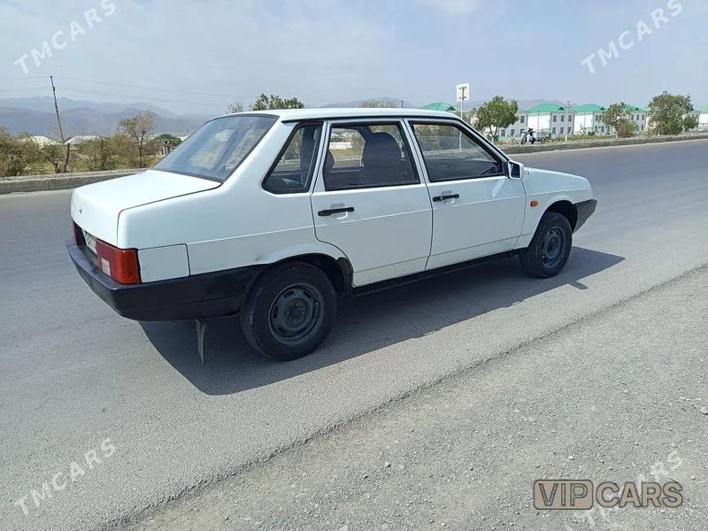 Lada 21099, 2001