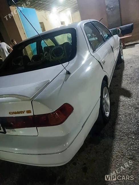 Toyota Camry, 1998