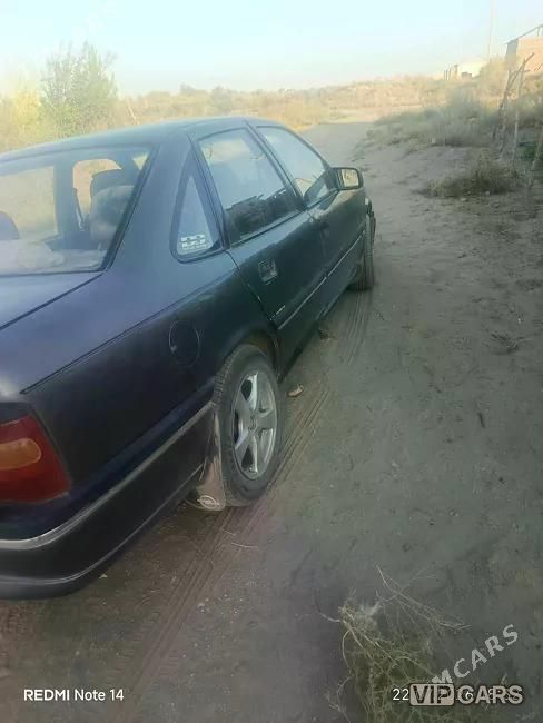 Opel Vectra, 1989