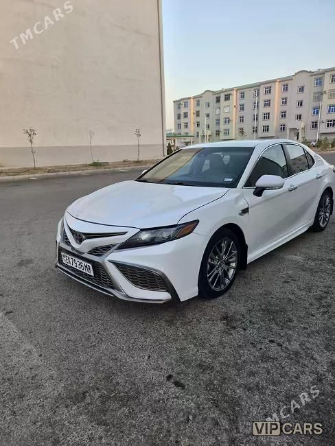 Toyota Camry, 2023