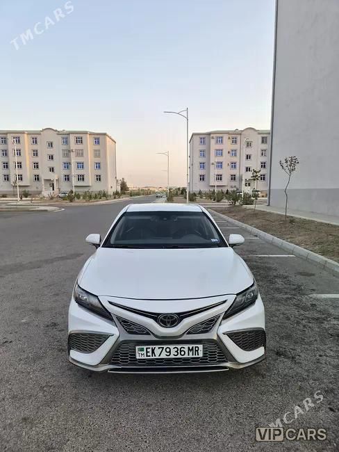 Toyota Camry, 2023