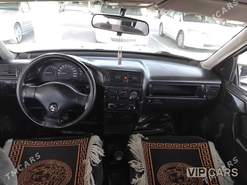 Opel Vectra, 1991