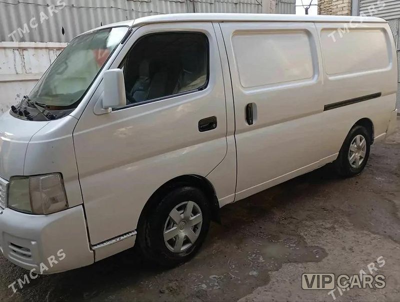 Nissan Urvan, 2003