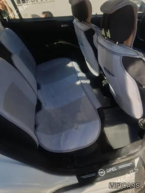 Opel Astra, 2001