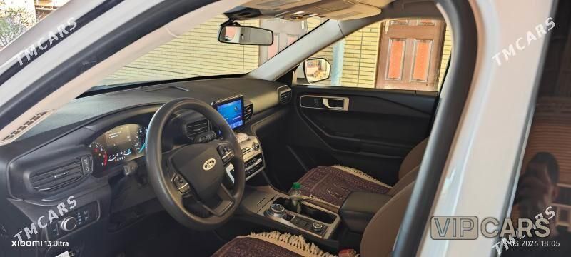 Ford Explorer, 2022