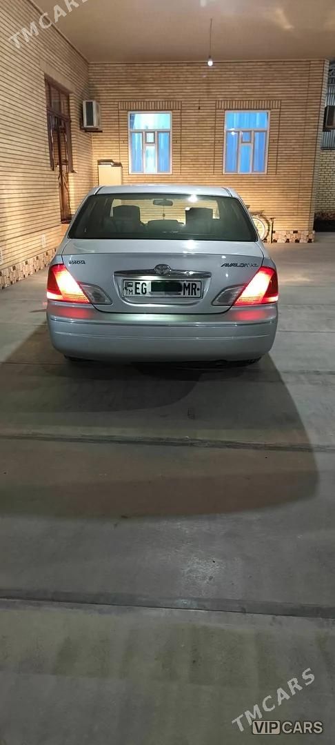 Toyota Avalon, 2001