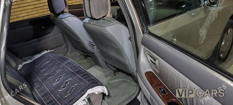 Toyota Avalon, 2001