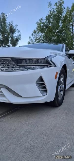 Kia K5, 2022