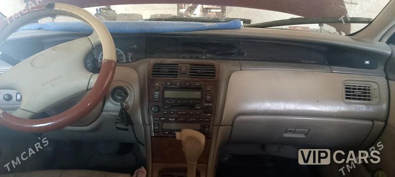Toyota Avalon, 2001