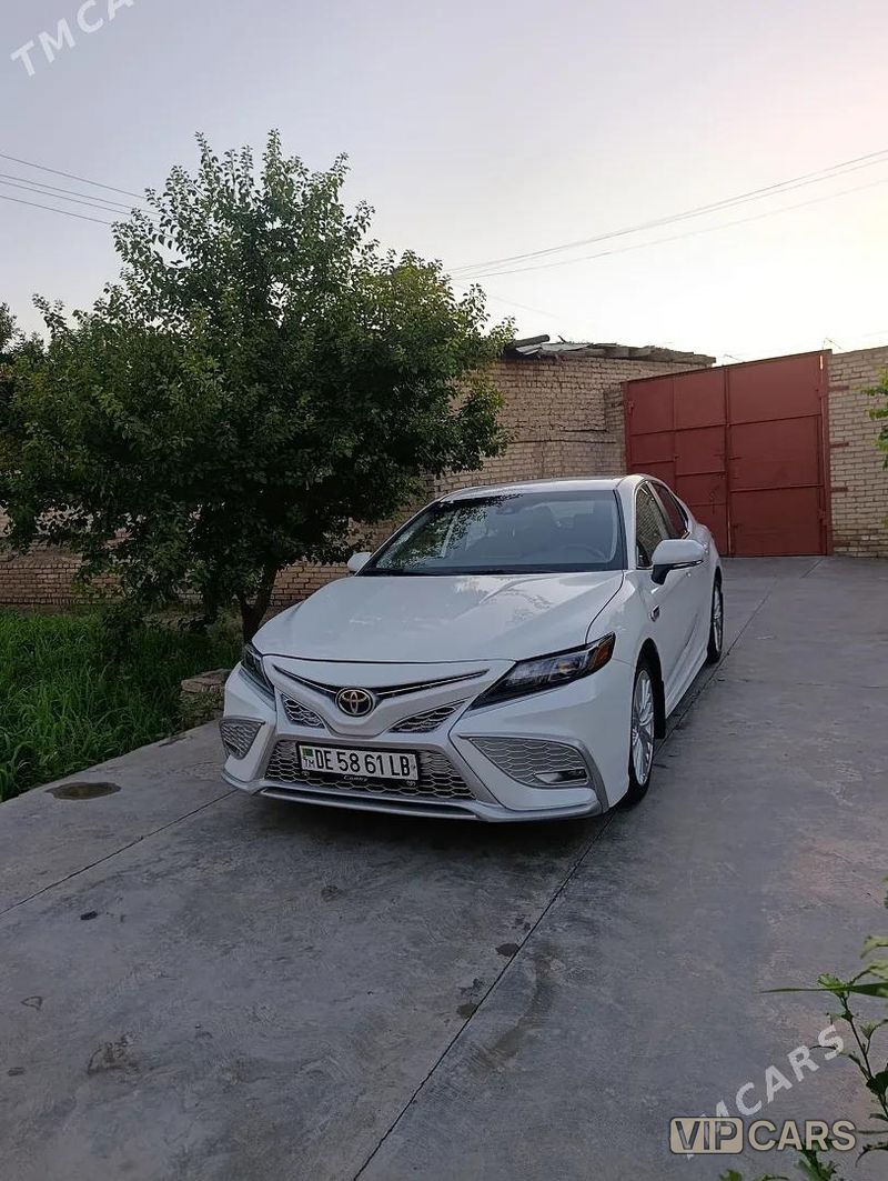Toyota Camry, 2022
