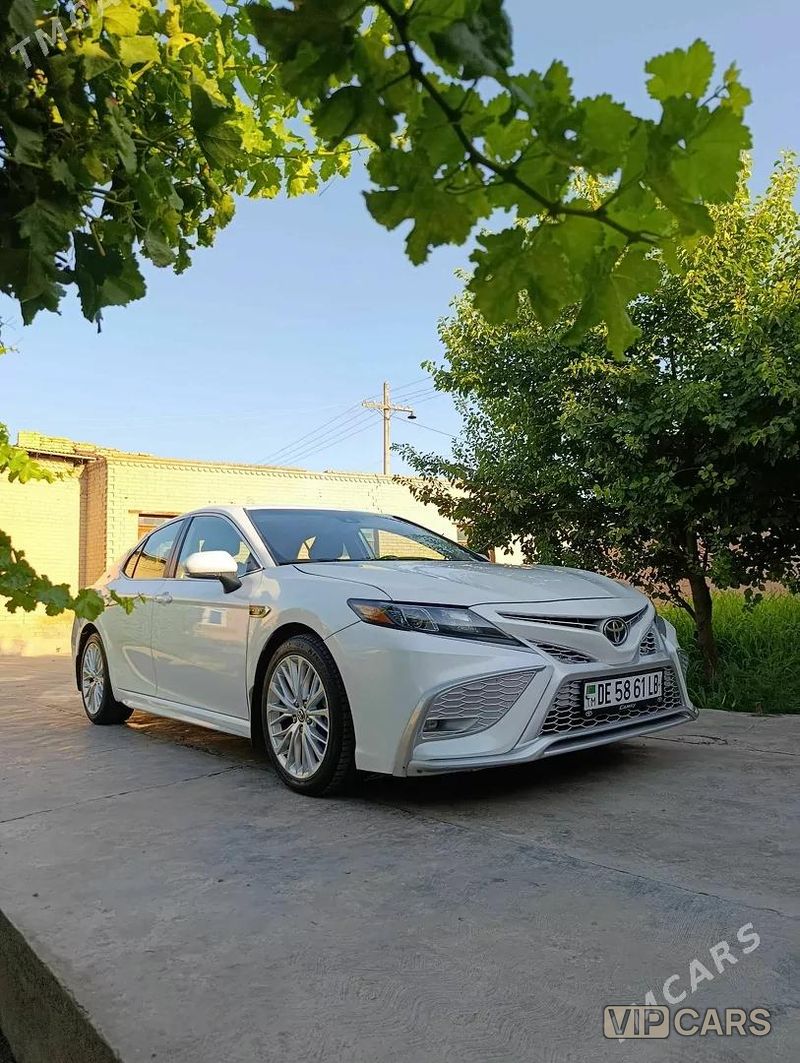 Toyota Camry, 2022