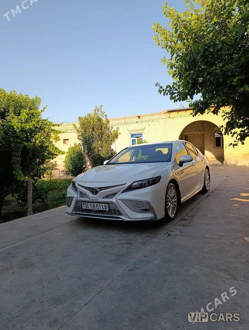 Toyota Camry, 2022