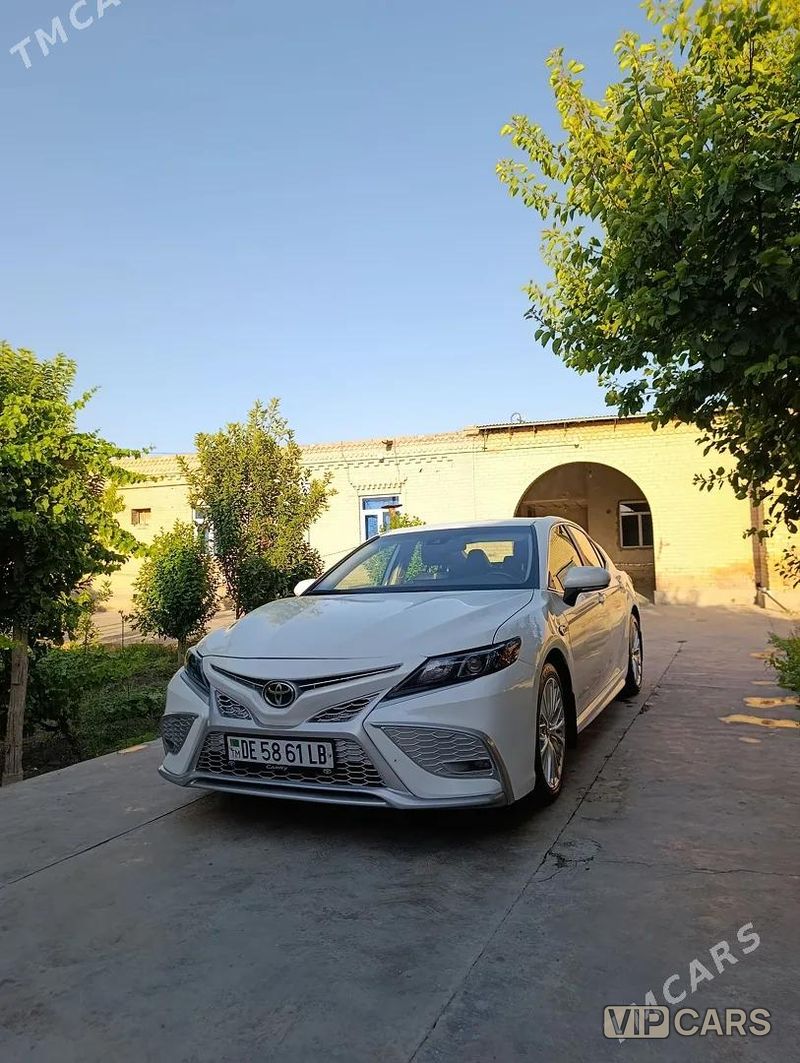 Toyota Camry, 2022