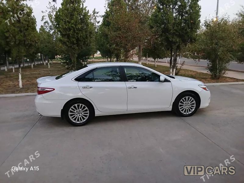 Toyota Camry, 2017