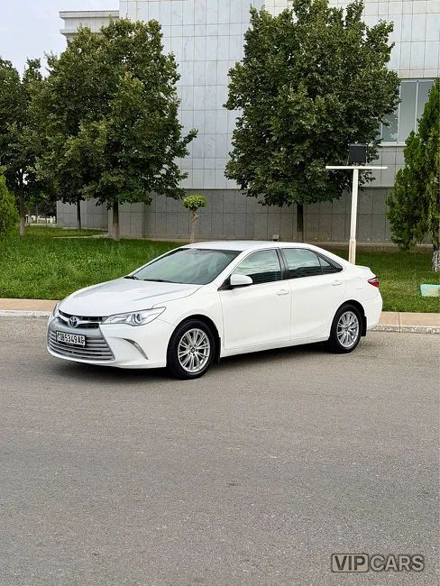 Toyota Camry, 2017