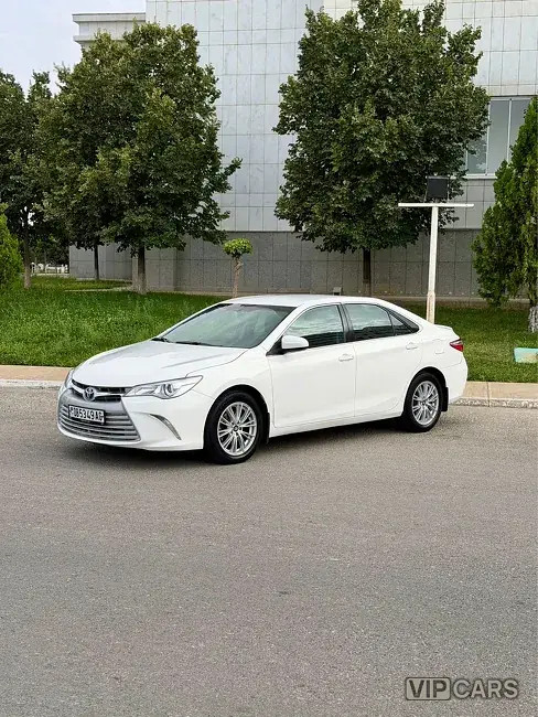 Toyota Camry, 2017 — фото 1