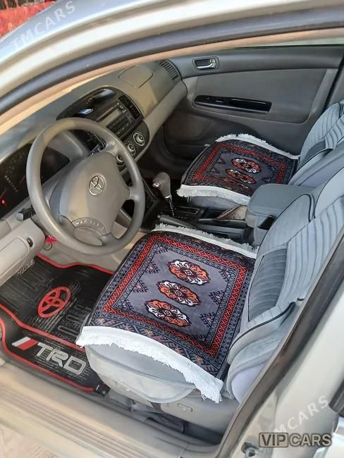 Toyota Camry, 2005