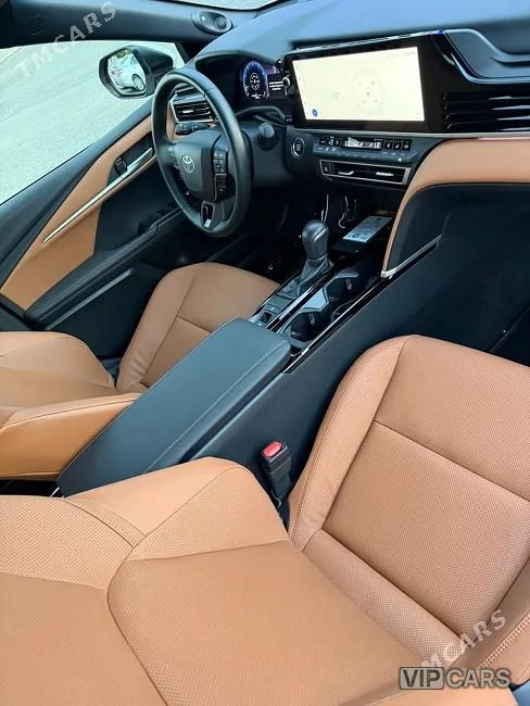 Toyota Camry, 2025