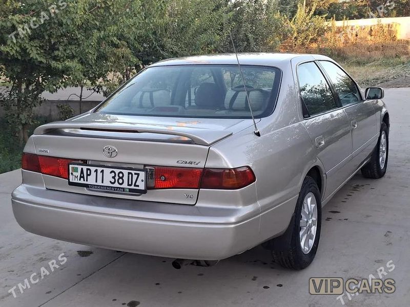 Toyota Camry, 2001