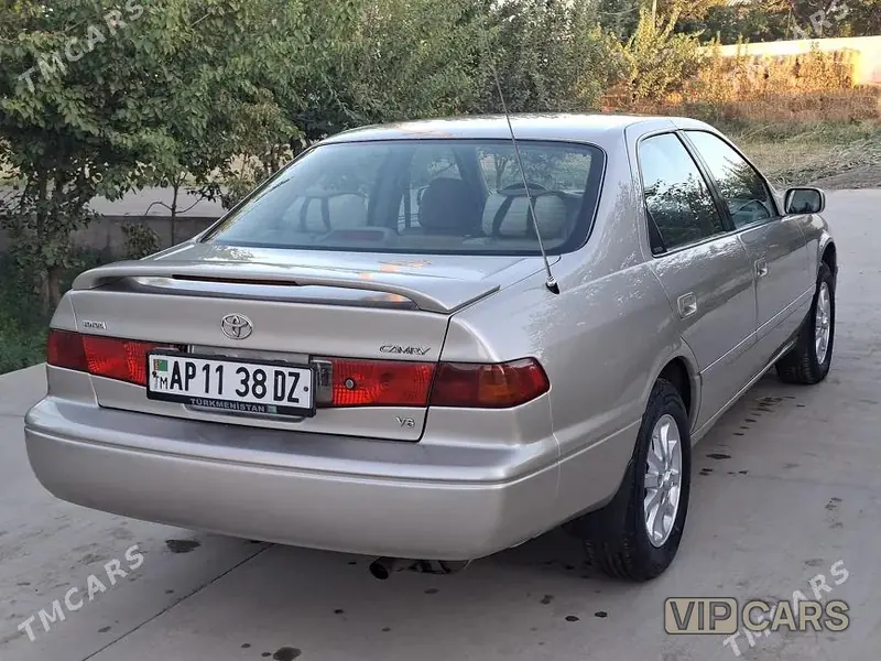 Toyota Camry, 2001 — фото 4