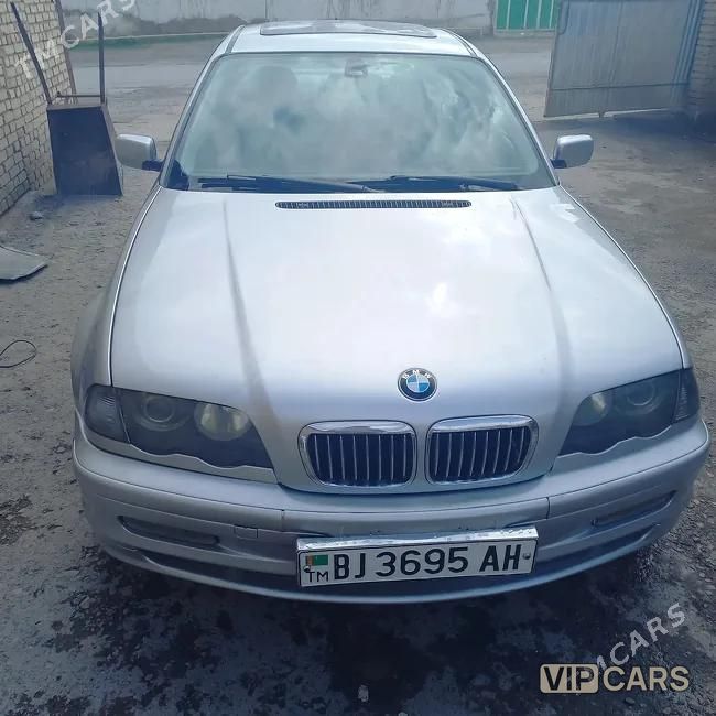 BMW E46, 1999