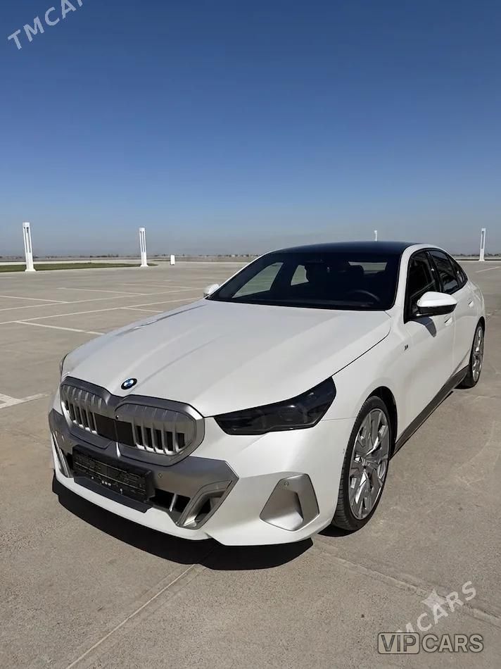 BMW 530, 2024